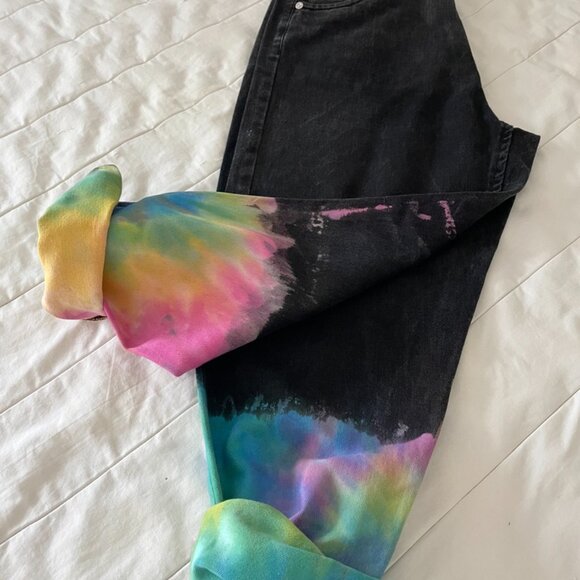 ✨ Split Spectrum Free Speech Jeanies – Size 30 ✨ - Picture 13 of 14